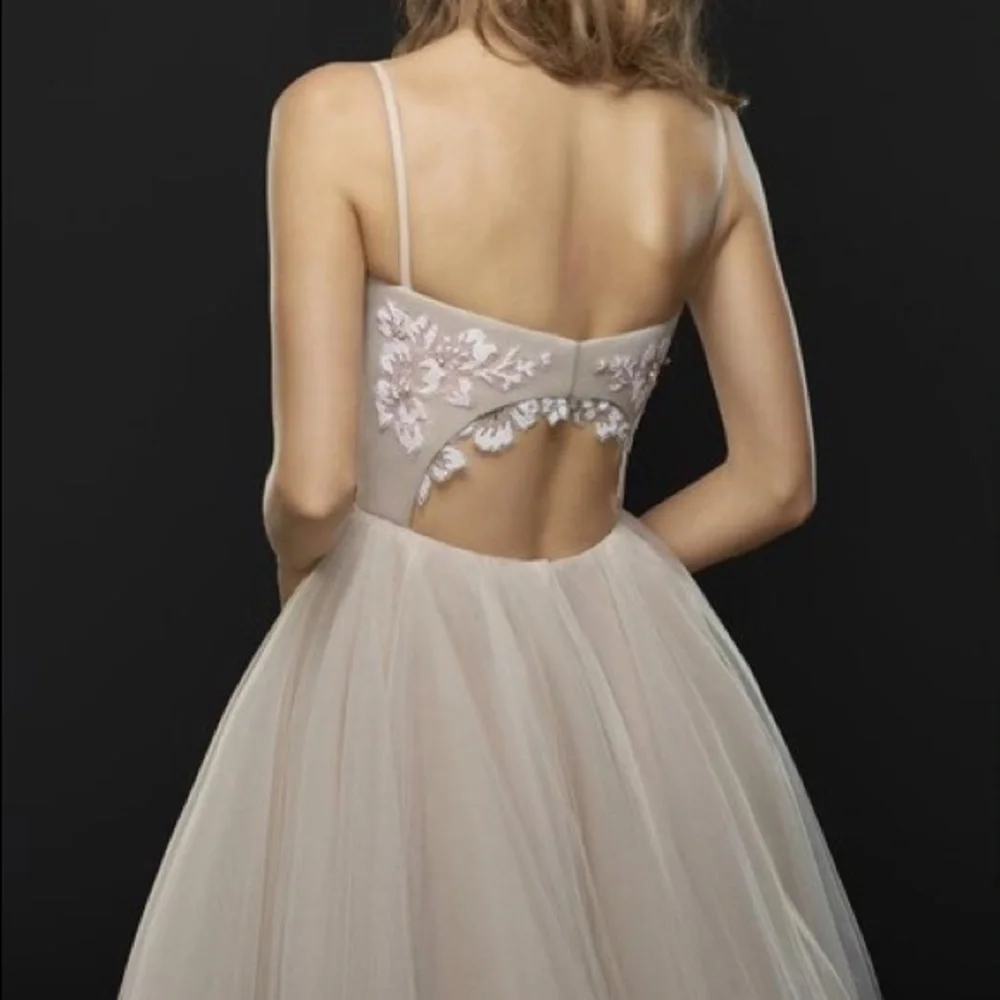 Hayley Paige Keegan 6760 Wedding Dress - Picture 3 of 16